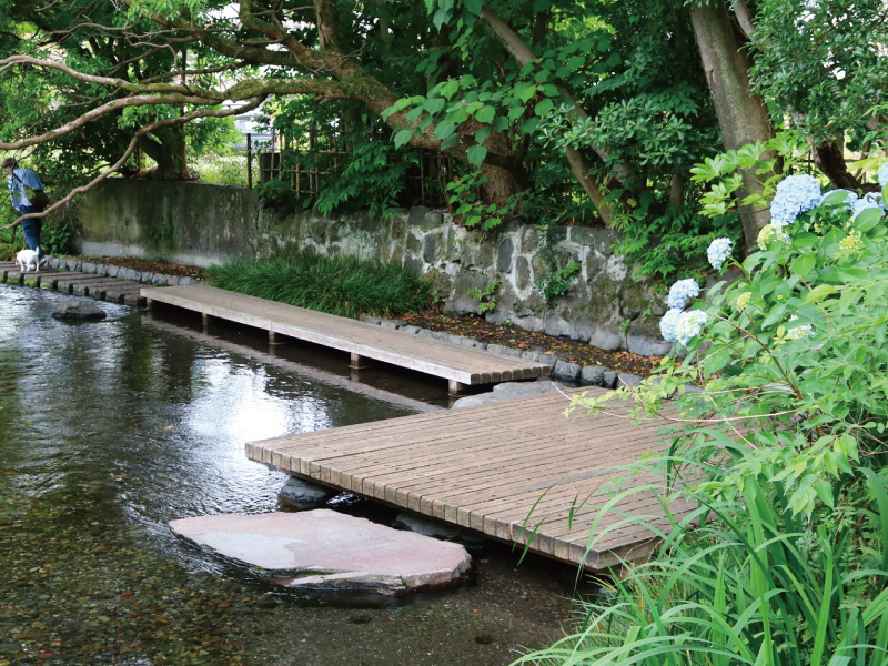 Genbe River sitting area